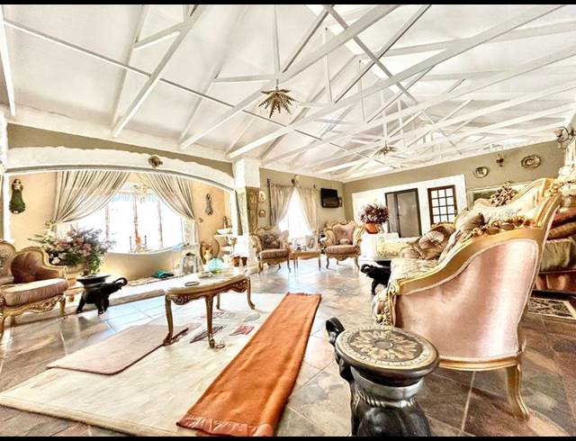 FARM FOR SALE IN SCHIETFONTEIN AH